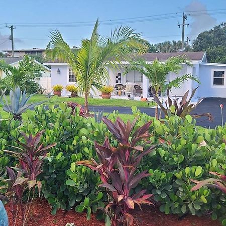 Palm Springs 3-Bedroom 2-Bath 5 Miles To The Beach ليك وورث المظهر الخارجي الصورة