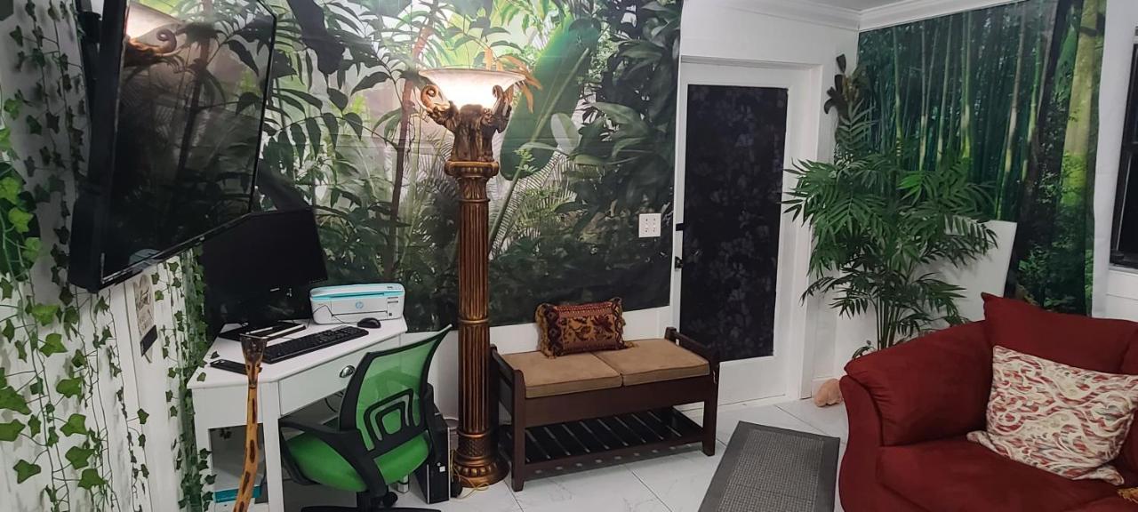 Palm Springs 3-Bedroom 2-Bath 5 Miles To The Beach ليك وورث المظهر الخارجي الصورة